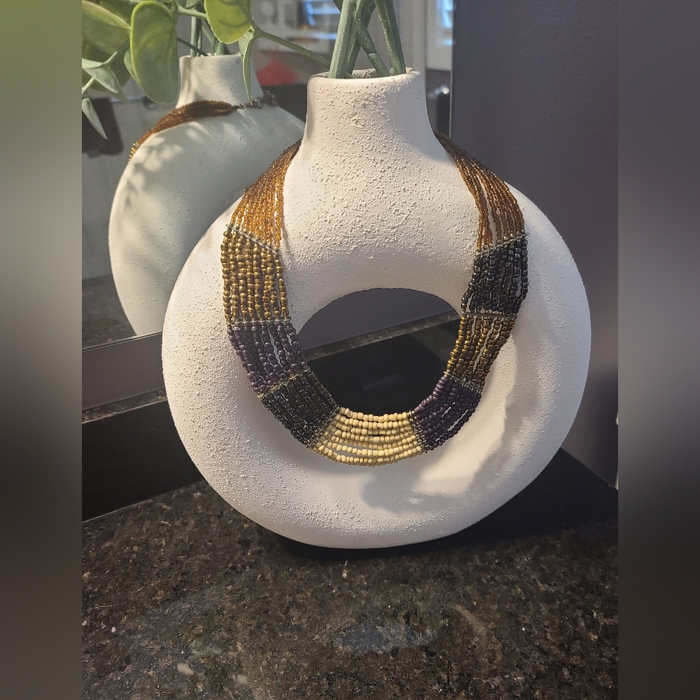 Elegant Multicolour Beaded Necklace